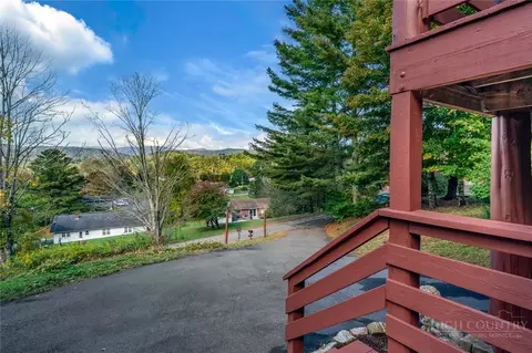 Exterior - 209 Apache St, Newland, NC 28657 photo 6 of 7