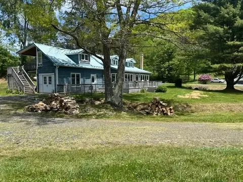4873 Silas Creek Rd, Lansing, NC 28643