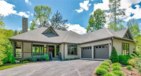 30 Creekside Meadows Ln, Linville, NC 28646