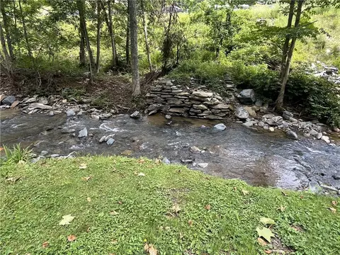 View/Area - 392 Old Danner Rd, Vilas, NC 28692 photo 2 of 2