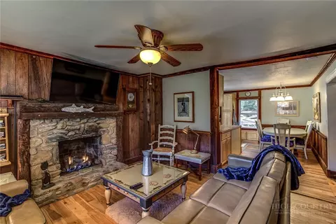 Living - 392 Old Danner Rd, Vilas, NC 28692 photo 2 of 2