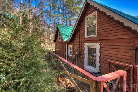 Exterior - 392 Old Danner Rd, Vilas, NC 28692 photo 2 of 6