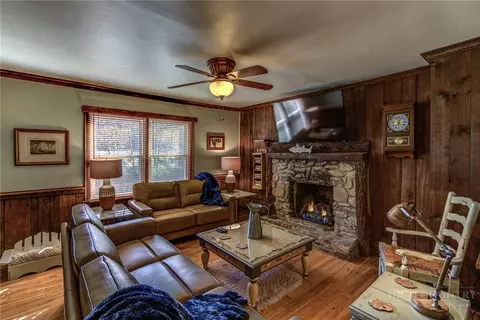 Living - 392 Old Danner Rd, Vilas, NC 28692 photo 1 of 2