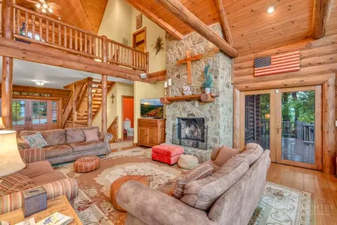 Living - 160 Outback Rd, Ferguson, NC 28624 photo 4 of 8