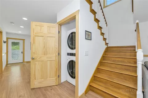 Entry Way - 3765 Three Top Rd, Todd, NC 28684 photo 1 of 4