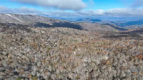 1026 Charter Hills Rd, Beech Mountain, NC 28604 photo 9