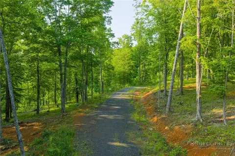 213 Autumn Ln, West Jefferson, NC 28694