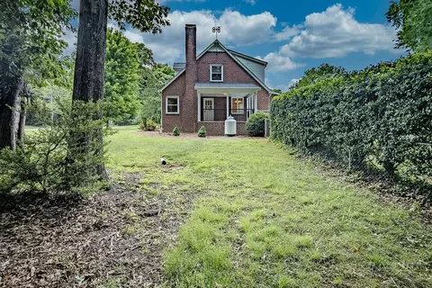 Exterior - 803 First Ave N, Conover, NC 28613 photo 3 of 6