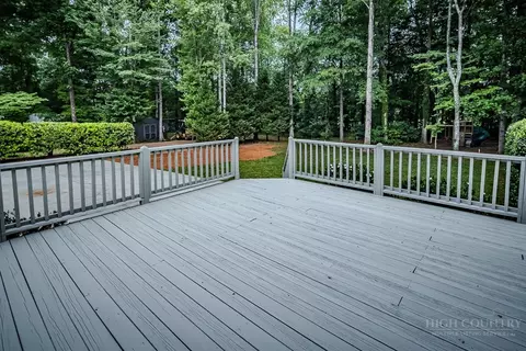 Exterior - 803 First Ave N, Conover, NC 28613 photo 5 of 6