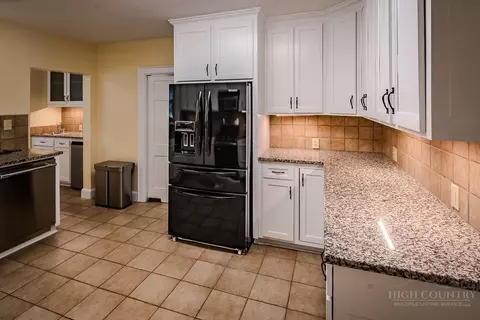 Kitchen - 803 First Ave N, Conover, NC 28613 photo 4 of 6