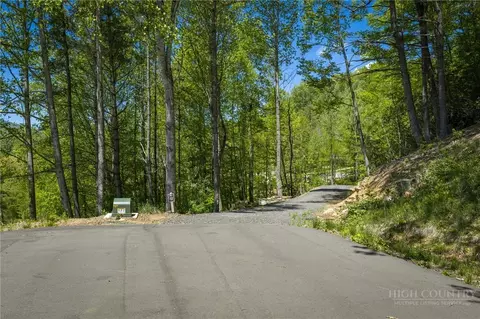158 Spring Rock Trl, Spruce Pine, NC 28777