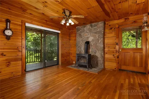 Living - 615 Phillips Gap, Purlear, NC 28665 photo 2 of 4