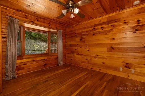 Bedroom - 615 Phillips Gap, Purlear, NC 28665 photo 1 of 2