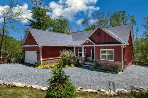 209 Woodhaven Dr, Sugar Mountain, NC 28604