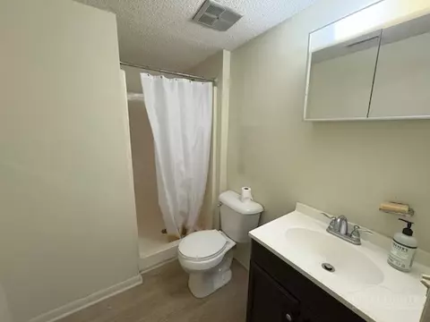 Bath - 229 E King St #31, Boone, NC 28607 photo 1 of 2