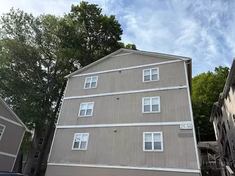 Exterior - 229 E King St #31, Boone, NC 28607 photo 3 of 8