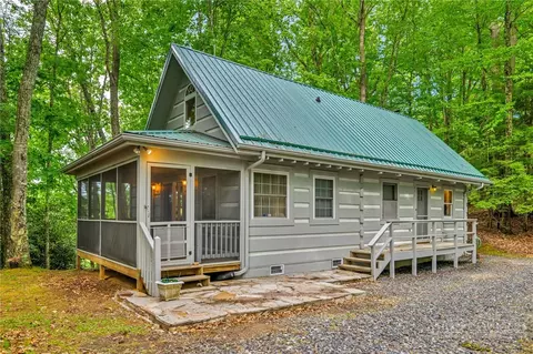 638 Riverwood Trl, Lansing, NC 28643