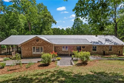 142 Pioneer Rd, Harmony, NC 28634