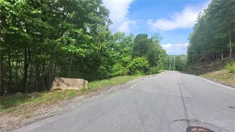 425 Pinnacle Ridge Rd, Beech Mountain, NC 28604 photo 5