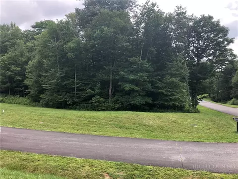 lot Apt 3 Trillium Ln, Linville, NC 28646