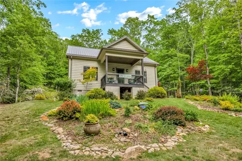 126 Highland Cv, West Jefferson, NC 28694