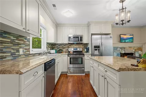 Kitchen - 467 E Horse Shoe Ridge Rd, Deep Gap, NC 28618 photo 2 of 3