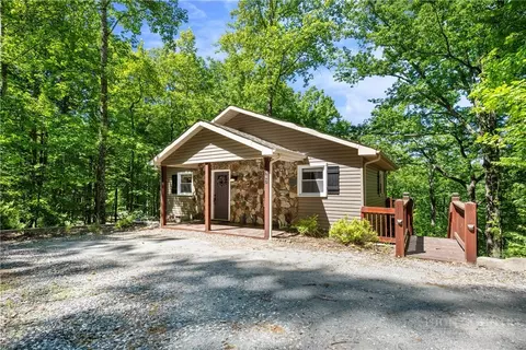 467 E Horse Shoe Ridge Rd, Deep Gap, NC 28618