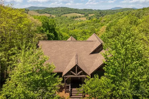 149 Regency Ln, Boone, NC 28607