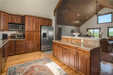 Kitchen - 149 Regency Ln, Boone, NC 28607 photo 6 of 6