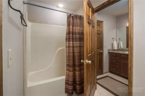 Bath - 149 Regency Ln, Boone, NC 28607 photo 7 of 7
