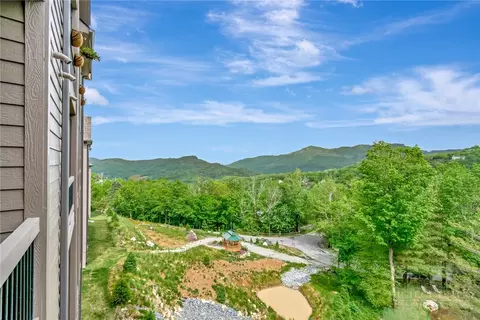 164 Ridgeline Dr #D, Sugar Mountain, NC 28604