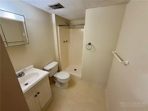 Bath - 229 E King St #30, Boone, NC 28607 photo 2 of 2