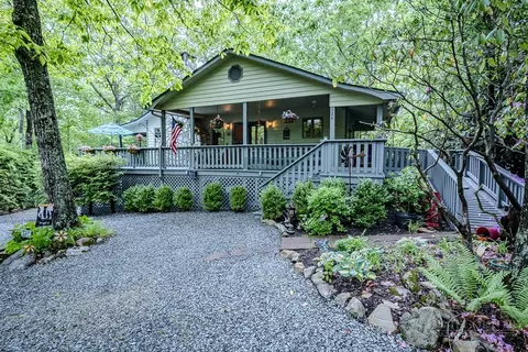 124 Laurel Brook Rd, Newland, NC 28657