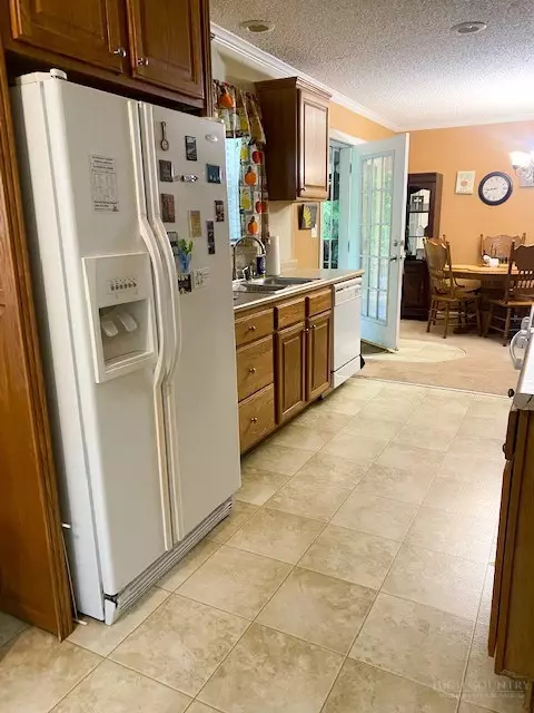 Kitchen - 1027 White Pine Dr, Ennice, NC 28623 photo 1 of 2