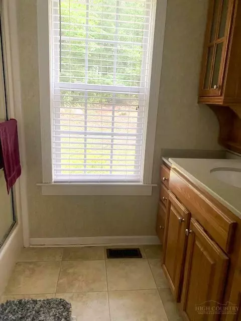 Bath - 1027 White Pine Dr, Ennice, NC 28623 photo 3 of 3