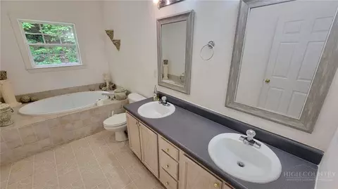 Bath - 966 Burkett Rd, Boone, NC 28607 photo 1 of 3
