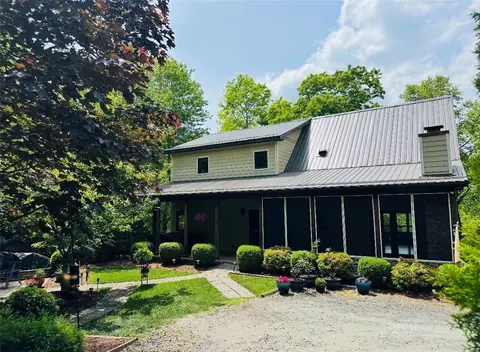 555 High Knolls Rd, Fleetwood, NC 28626