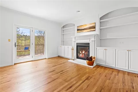 Living - 480 N Ridge Cir, Boone, NC 28607 photo 3 of 5