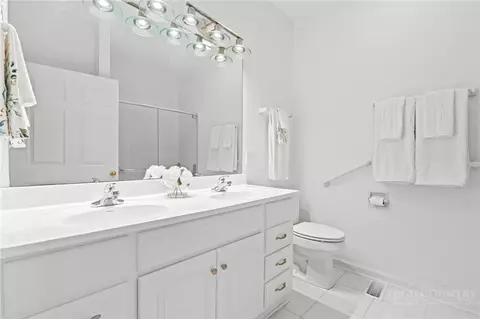 Bath - 480 N Ridge Cir, Boone, NC 28607 photo 1 of 4