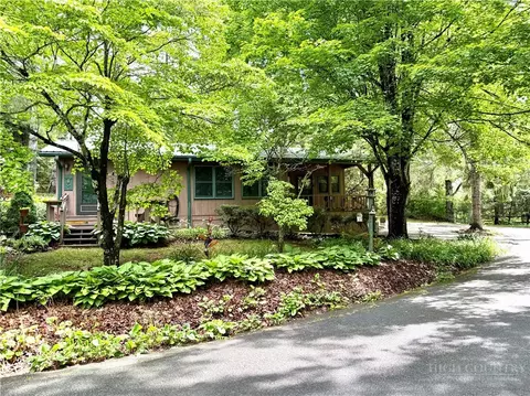 71 Yarrow Cir, Newland, NC 28657