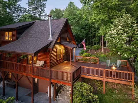 Exterior - 351 Talon Dr, Boone, NC 28607 photo 5 of 17