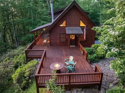 Exterior - 351 Talon Dr, Boone, NC 28607 photo 8 of 17