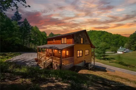 176 Apple Cove Rd, Banner Elk, NC 28604