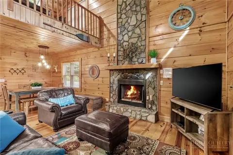 Living - 135 Jake Trl, Vilas, NC 28692 photo 1 of 5