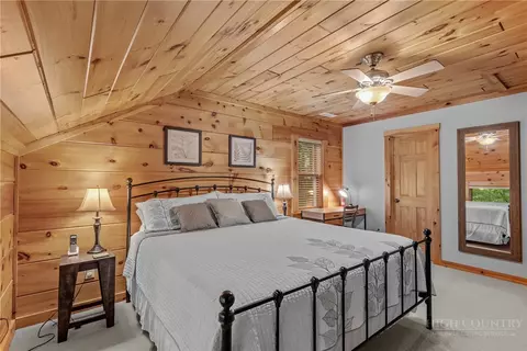 Bedroom - 135 Jake Trl, Vilas, NC 28692 photo 4 of 6
