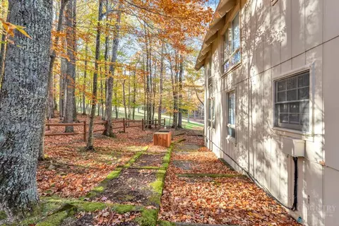 Exterior - 101 Golf View Dr #A-1, Beech Mountain, NC 28604 photo 10 of 13