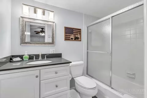 Bath - 101 Golf View Dr #A-1, Beech Mountain, NC 28604 photo 2 of 6