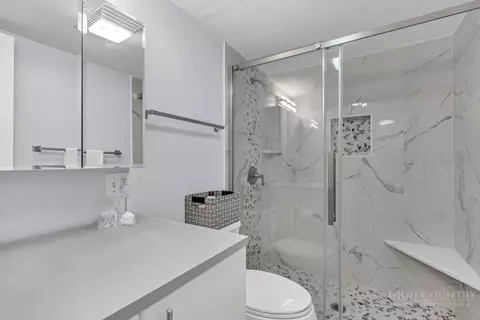 Bath - 101 Golf View Dr #A-1, Beech Mountain, NC 28604 photo 6 of 6