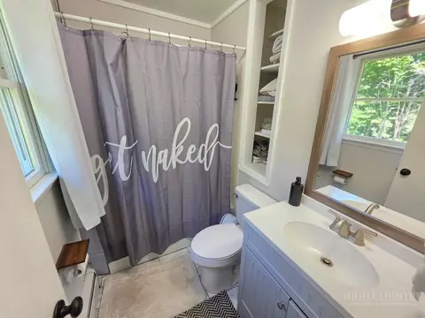 Bath - 19 Carson Blvd, Sparta, NC 28675 photo 3 of 4