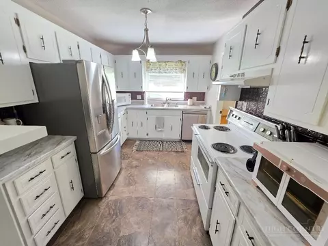 Kitchen - 19 Carson Blvd, Sparta, NC 28675 photo 3 of 3